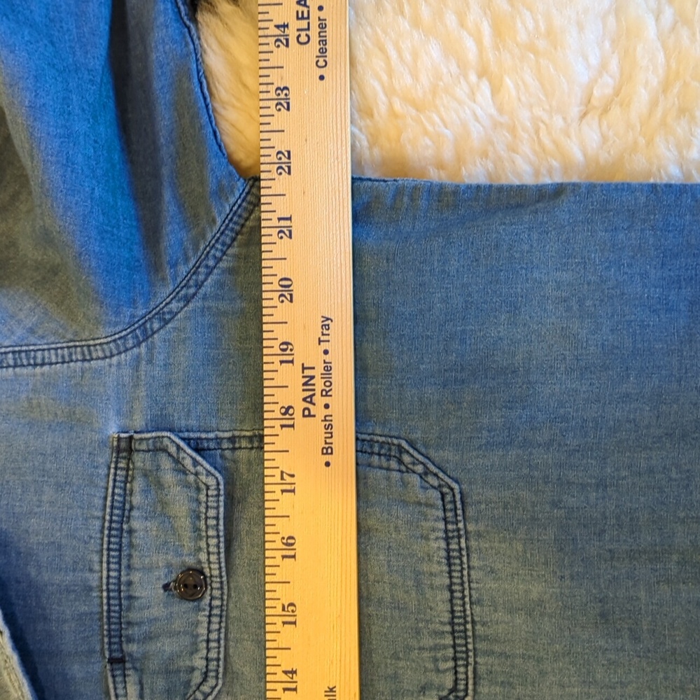 Gap Casual Chambray Button Down Shirt - image 8